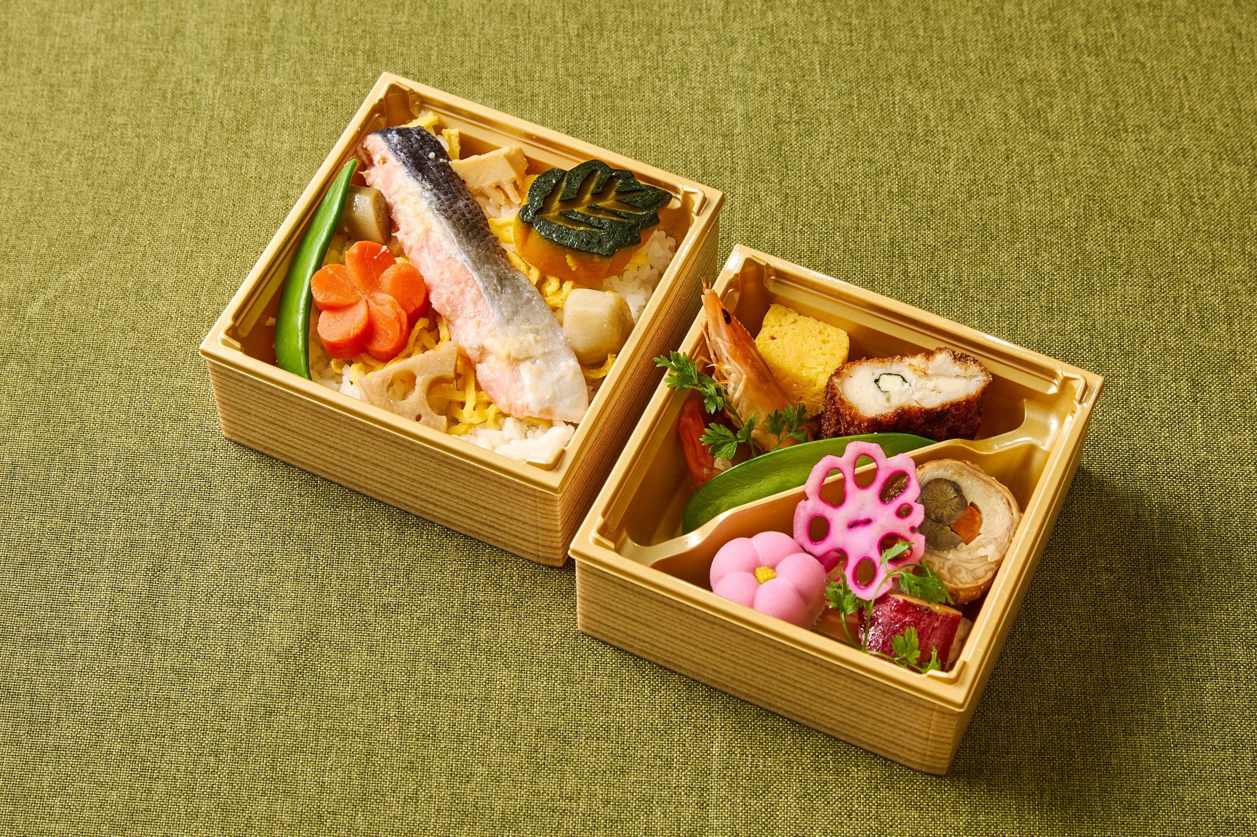 若鶏と鮭の西京焼き 8種の副菜二段重